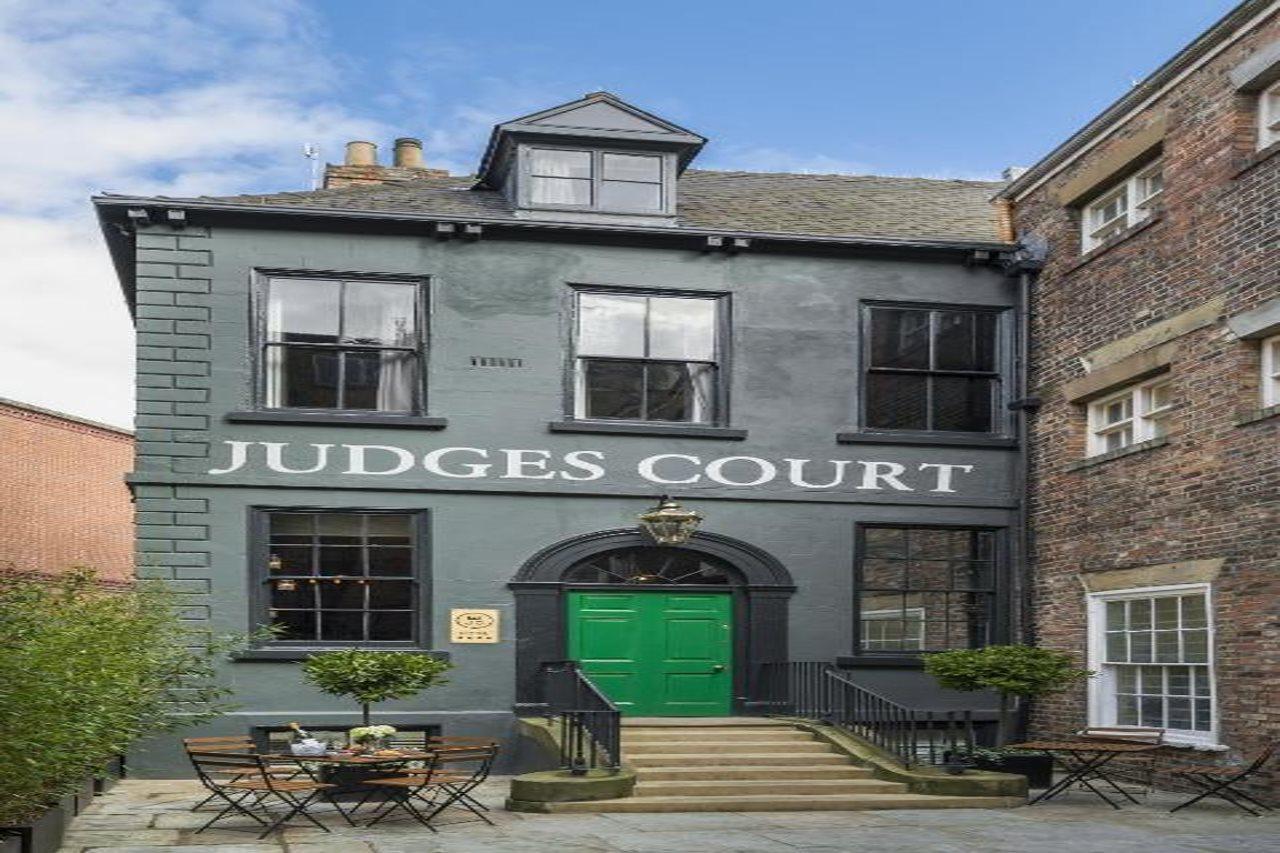 Judges Court Hotel York Buitenkant foto